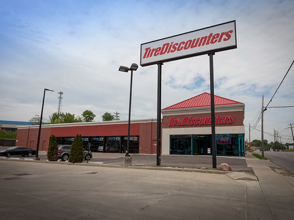Tire Discounters Glenway tires, alignment, brakes, autoglass in