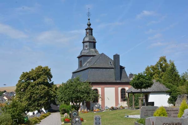 Evangelische Kirche Wallbach - Evangelische KGesamtkirchengemeinde Mittlerer Untertaunus (MUT)