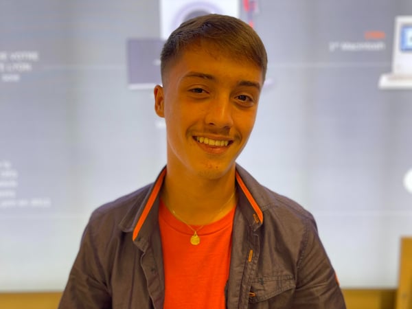 Conseiller Service Client dans votre magasin Boulanger  Lyon Carré de Soie.