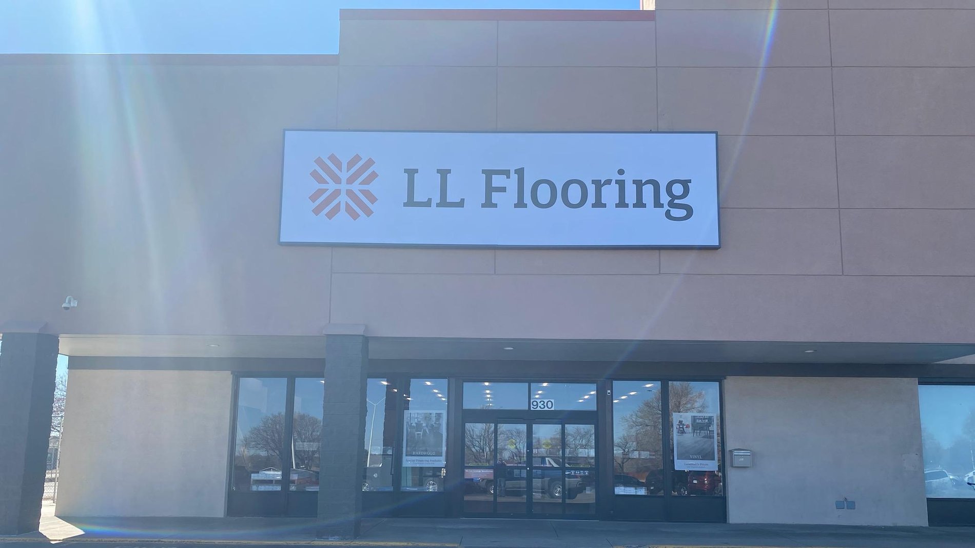 LL Flooring #1408 Thornton | 930 East 104th Avenue | Storefront