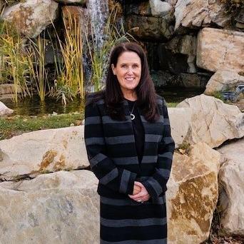 Photo of Amy Leonard