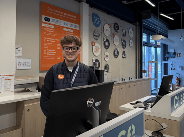 Lorenzo, Expert Service Client, Boulanger Arras