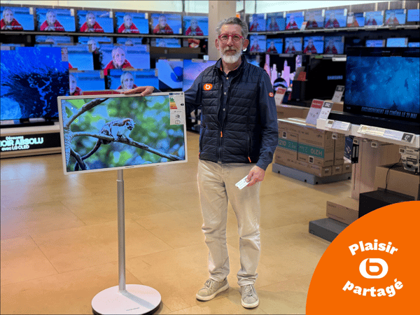 La nouvelle TV mobile THOMSON 📺 chez Boulanger Toison d'Or !!