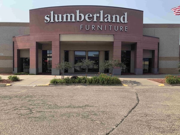 Maplewood Slumberland Furniture storefront