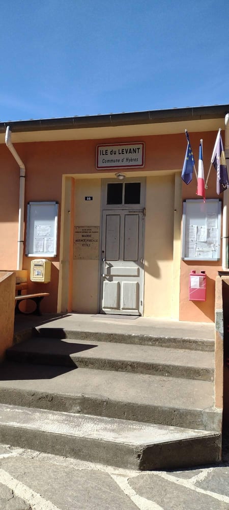 Photo du point La Poste Agence Communale HYERES Mairie