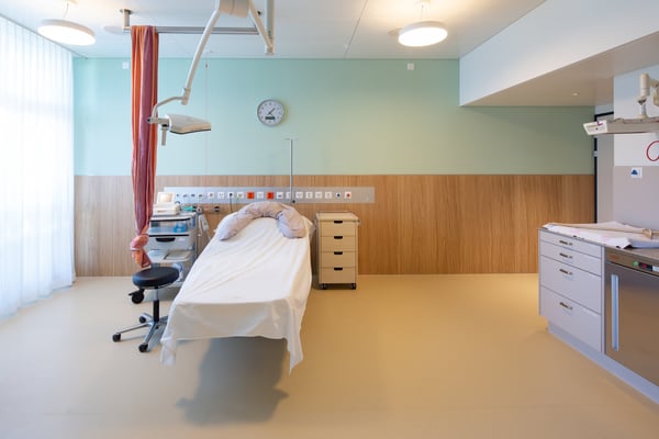 Spital Leuggern Umbau GEBS Geburtenzimmer