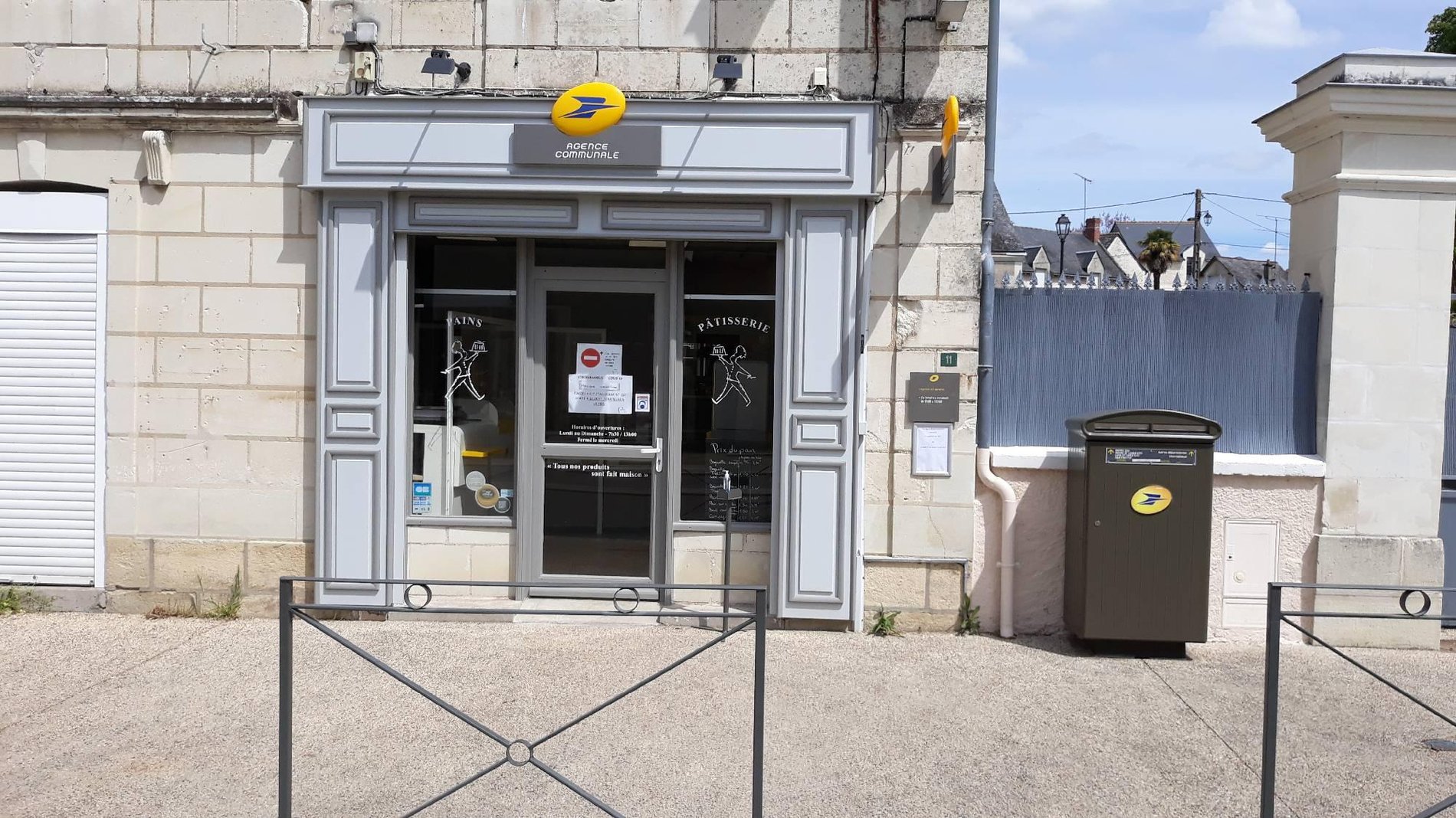 La Poste Agence Communale CRAVANT LES COTEAUX Mairie (37500) La Poste