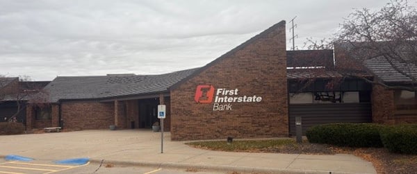 Exterior image of First Interstate Bank in Bellevue, NE.