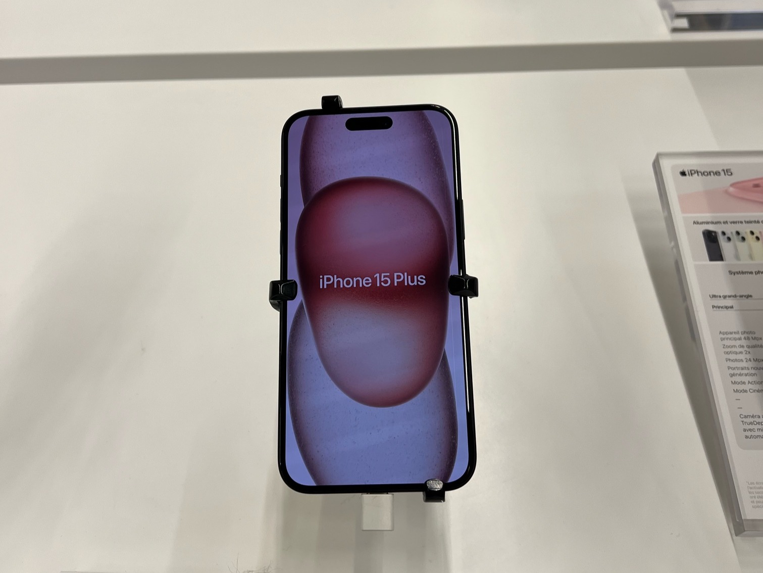 iphone 15 plus dans votre magasin Boulanger St quentin fayet