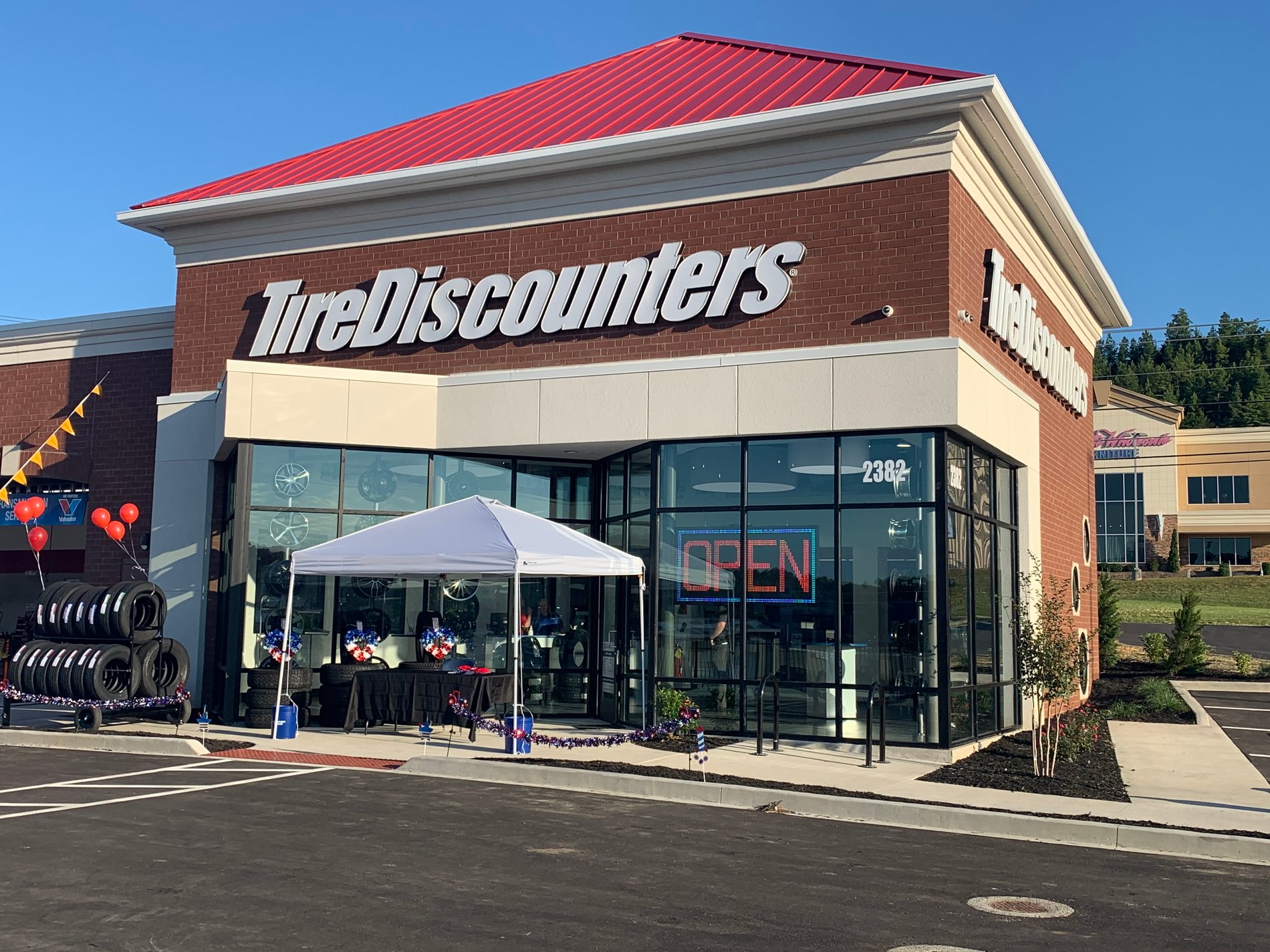 Tire Discounters Clinton Highway tires, alignment, brakes, autoglass