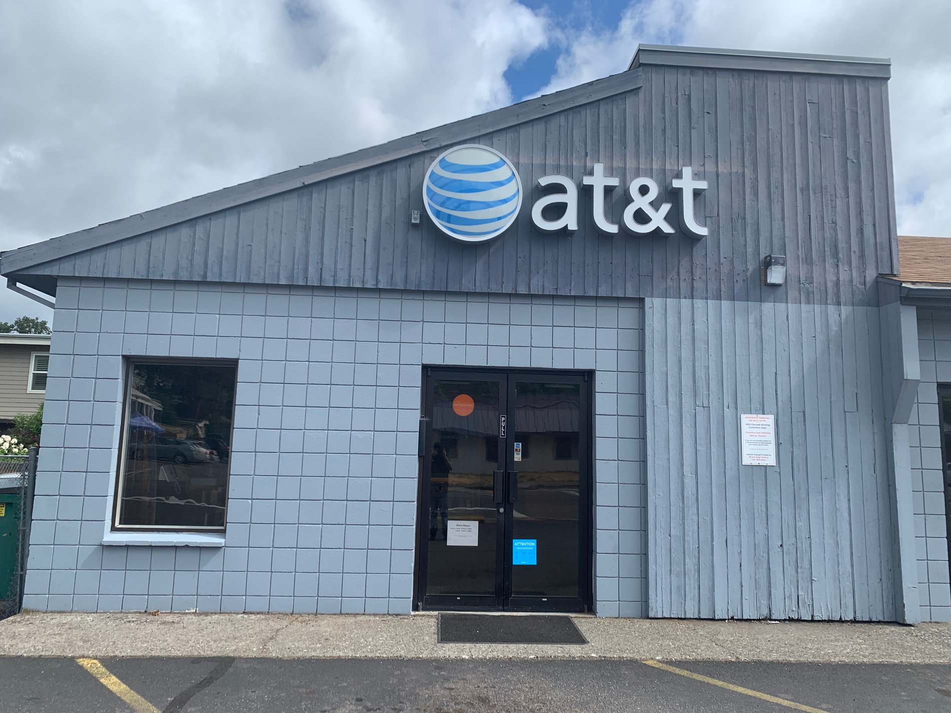 Hood River Store Apple iPhone 12 and Samsung Devices Hood River, OR