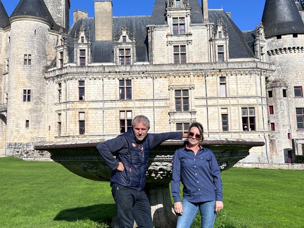 Les gérants du magasin Boulanger La Rochefoucauld Eric et Corinne PELOQUIN