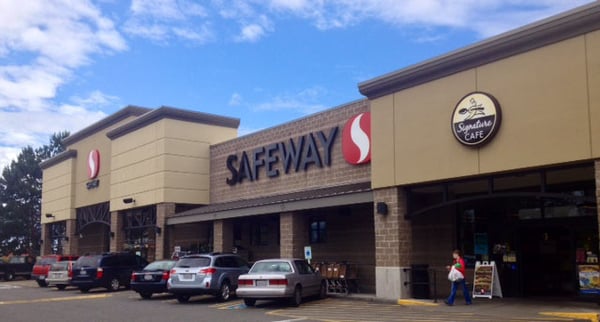 Safeway Store Front Picture at 10105 224th St in Graham WA