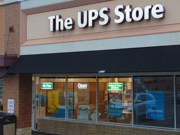 Facade of The UPS Store Town Centre