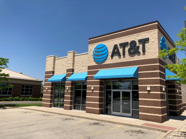 AT&T Store - Calumet Street - iPhone SE w/ Curbside Pickup ...