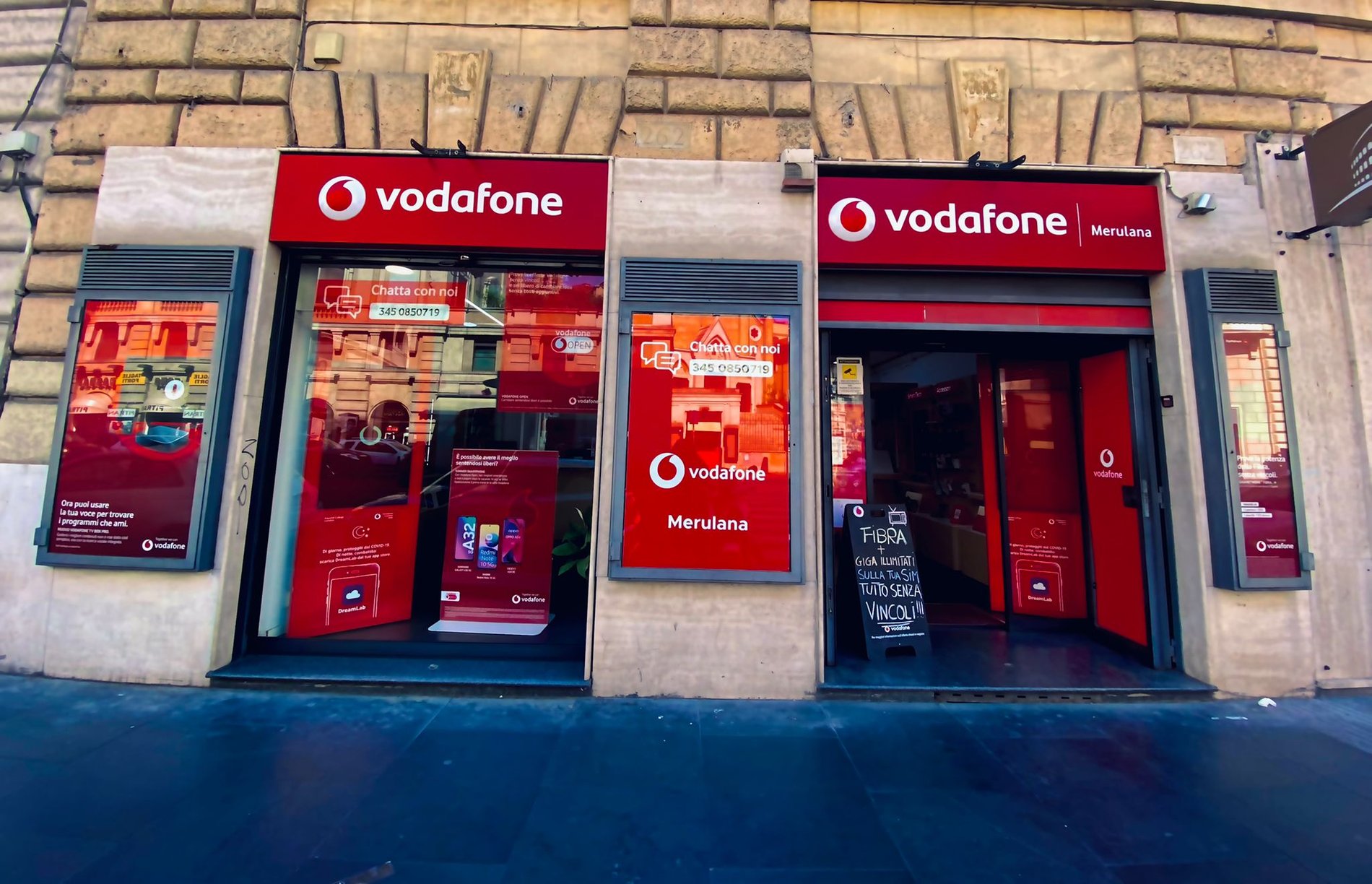 Vieni a trovarci nel nostro store Vodafone di via Merulana 262. Ti aspettiamo per ogni tuo dubbio o esigenza.