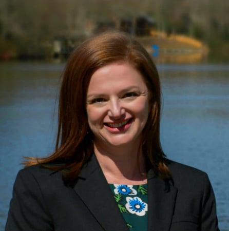 Photo of Ashley Warren