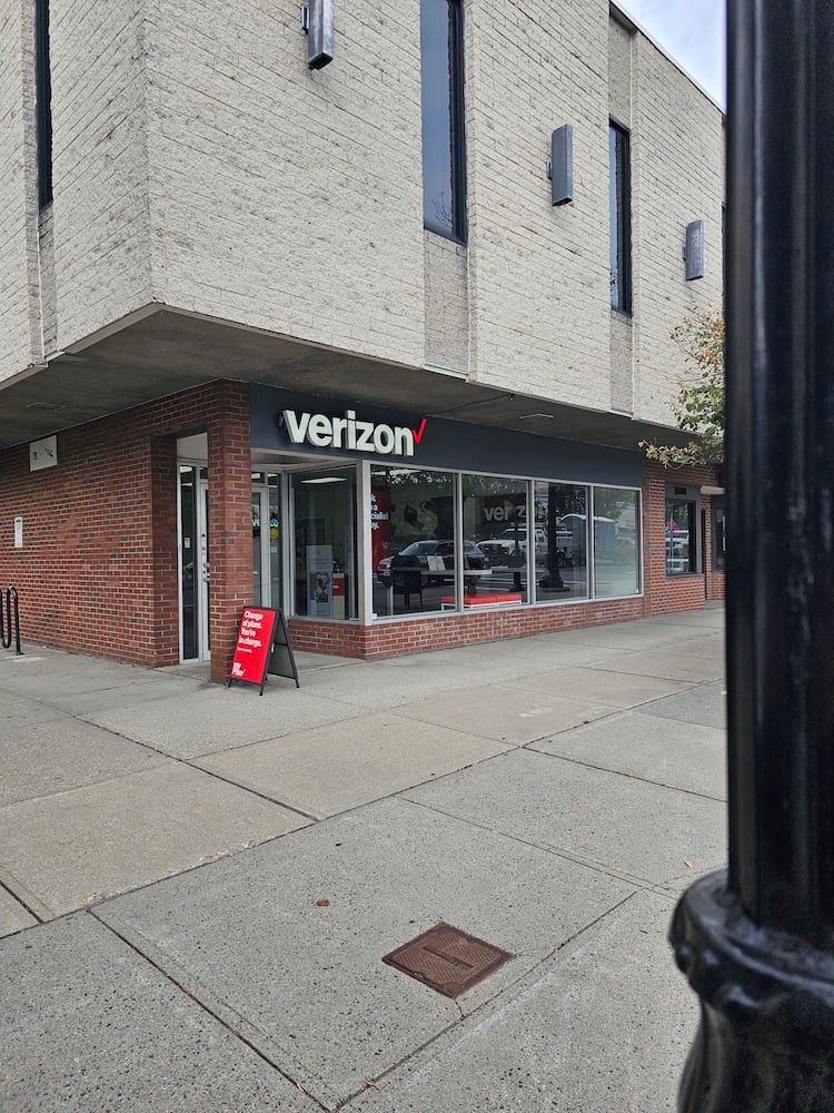 Verizon - Mobile Phone Store in Paramus