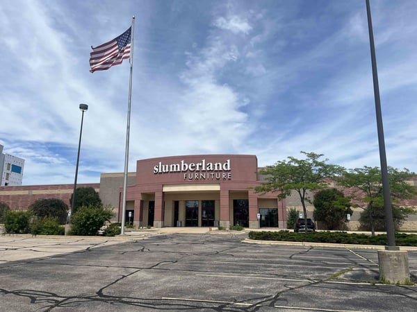 Madison East Slumberland Furniture storefront