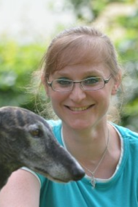 Laure Zwahlen  - Diplomierte Hunde-Physiotherapeutin