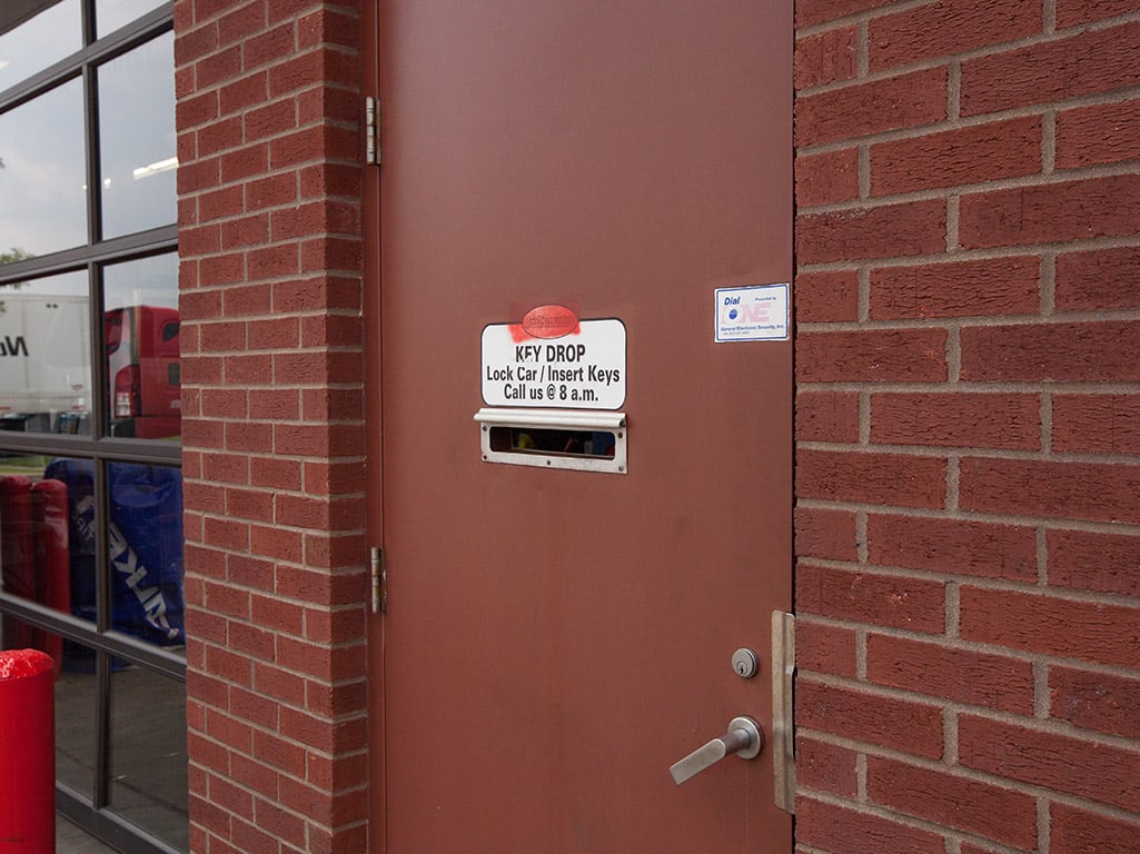 Tire Discounters Winford ByPass tires, alignment, brakes, autoglass