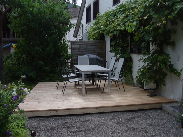 Holz-Terrassenboden