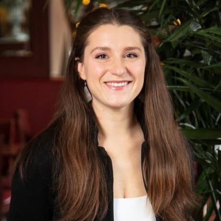 Photo of Kelly Zarth