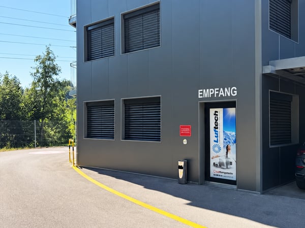 Luftech Schweiz AG: Unser Kundenempfang in Bassersdorf an der Grindelstrasse 24 (Foto 2026)