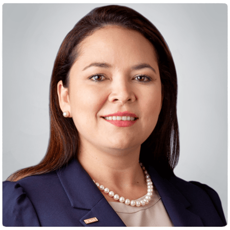 Ana Espinoza, Private Banker