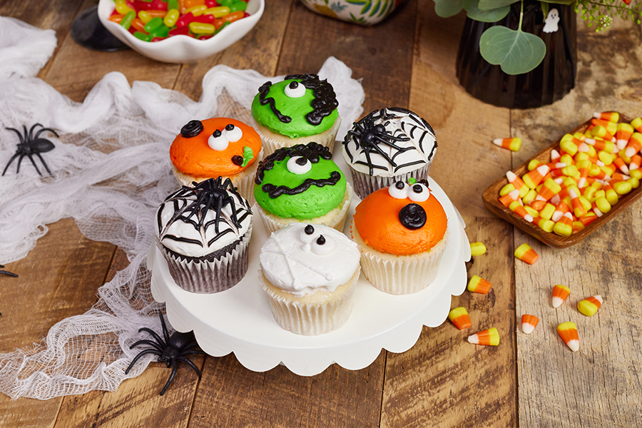 halloween decorated cupcakes