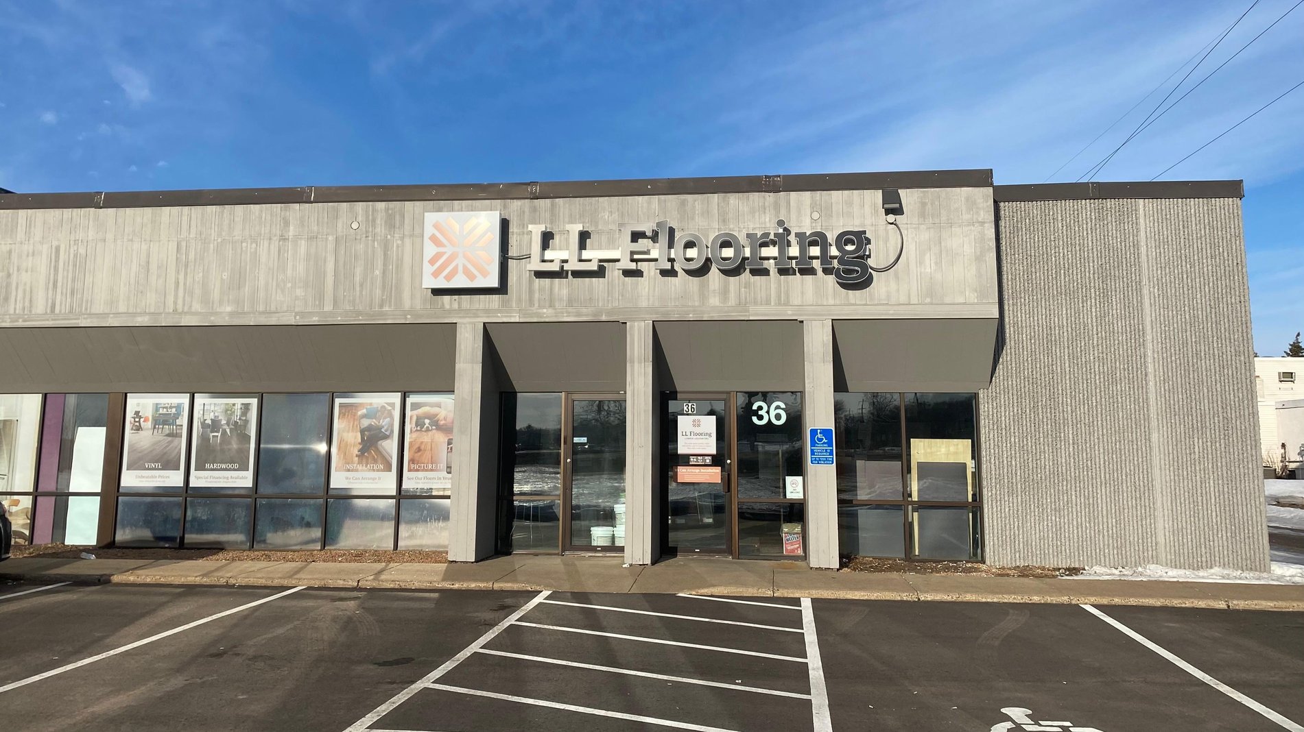 LL Flooring #1042 Blaine | 36 County Road 10 NE | Storefront