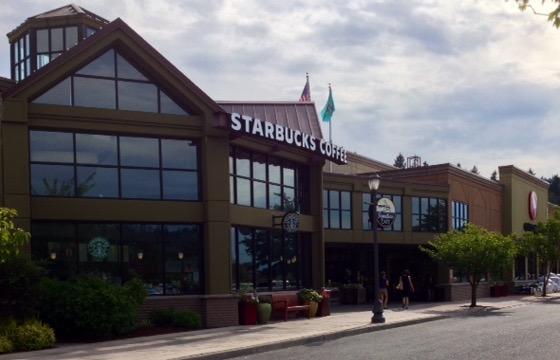 Safeway Store Front Picture at 735 NW Gilman Blvd in Issaquah WA