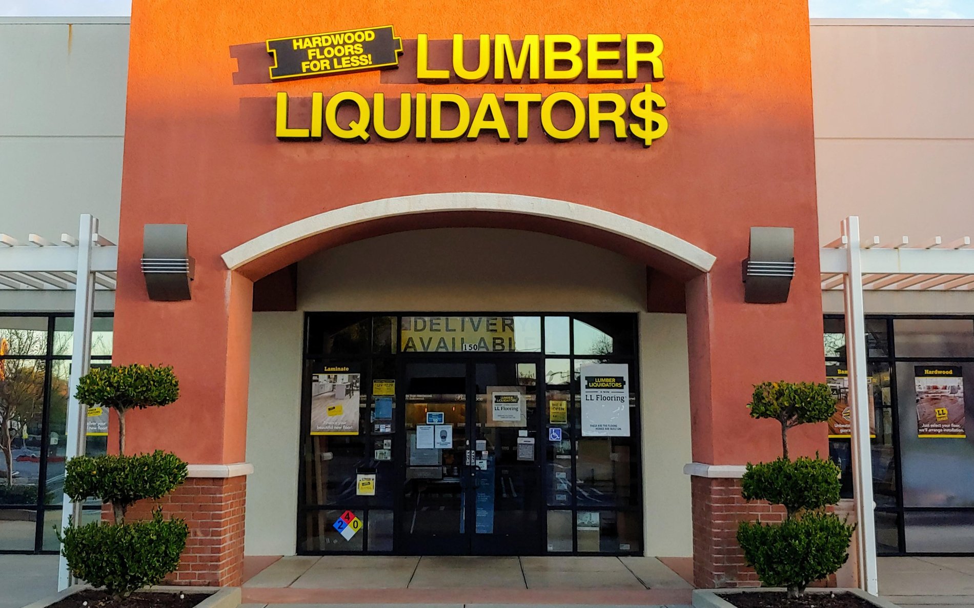 LL Flooring Lumber Liquidators 1328 Roseville 9400 Fairway Drive   1900x1187 