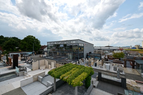 Atlas Natursteine AG in Marthalen - Grosse Musterausstellung