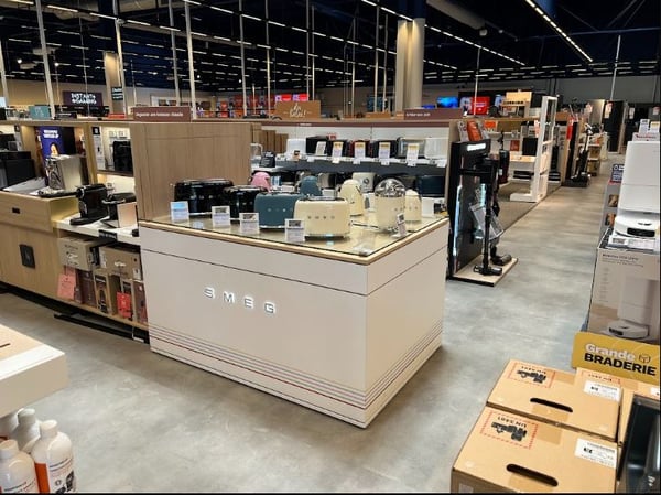table smeg  du magasin boulanger st quentin fayet