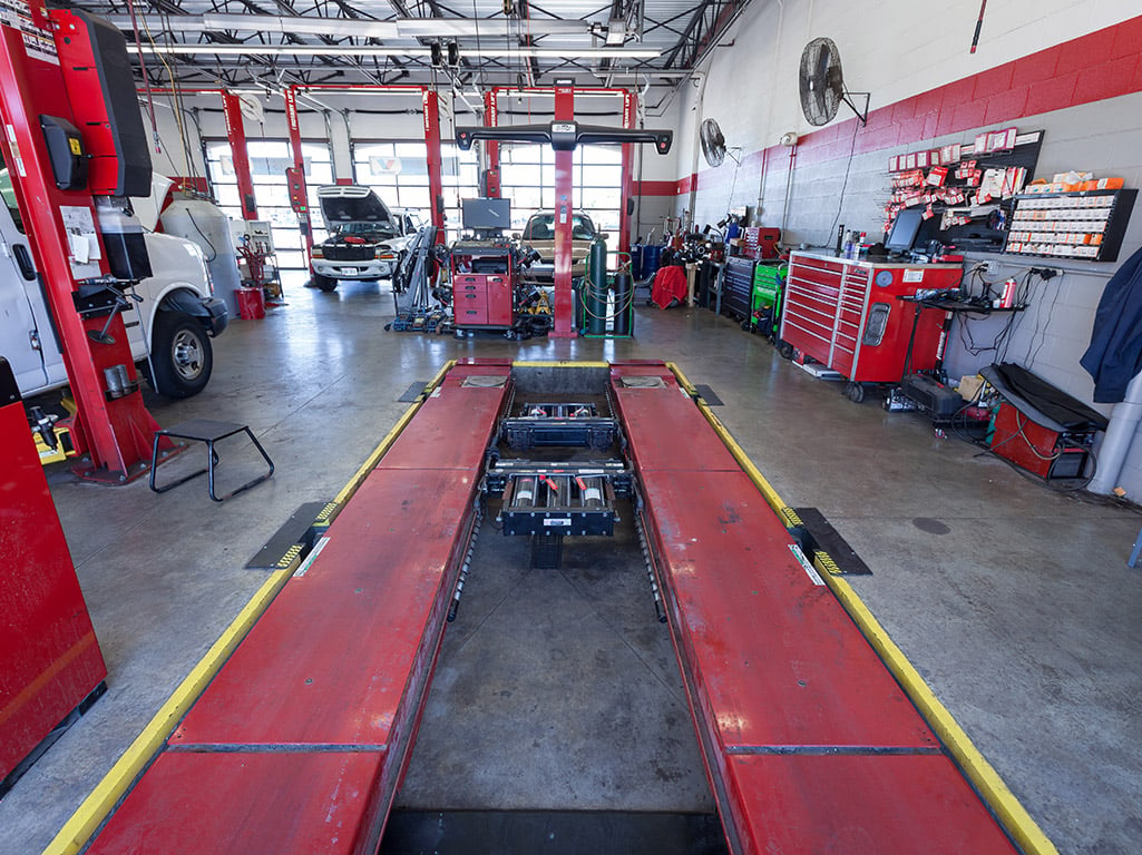 Tire Discounters Carriage Place | tires, alignment, brakes, autoglass ...