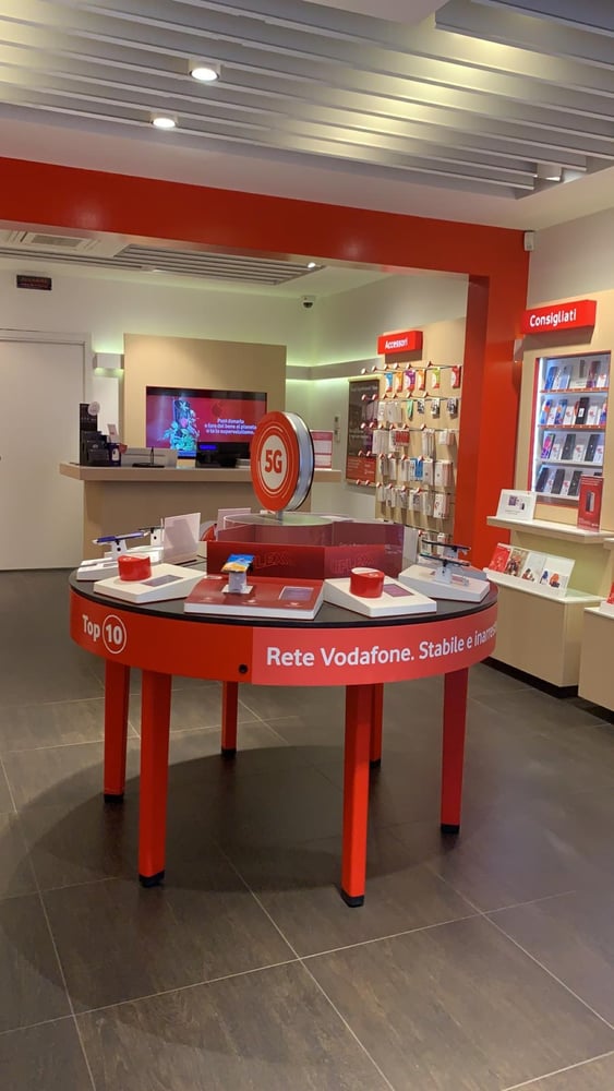 Vodafone Store | Vercelli