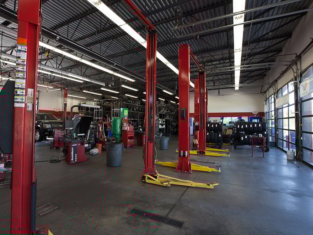 Tire Discounters Preston tires, alignment, brakes, autoglass in Louisville, KY