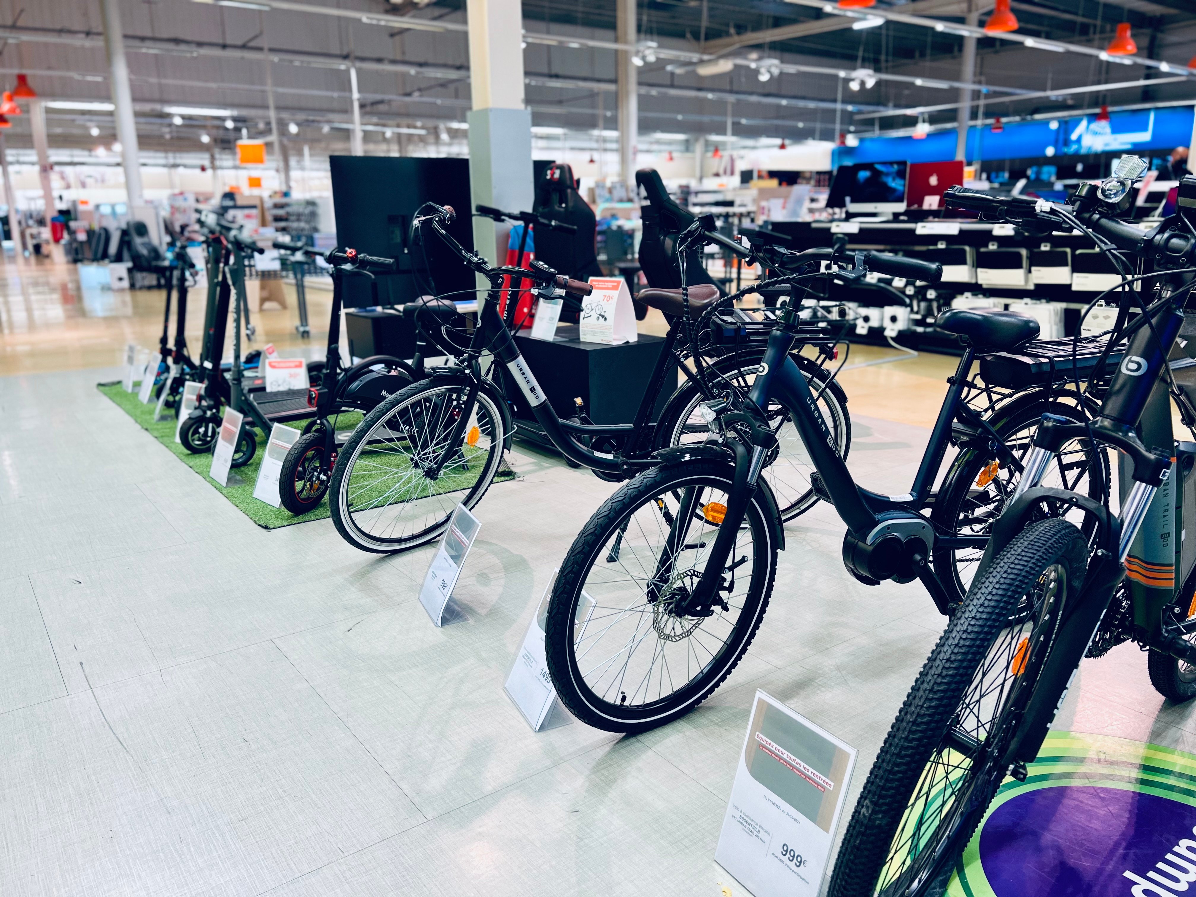 Vélo et trottinette électrique disponible dans votre magasin Boulanger Rivesaltes