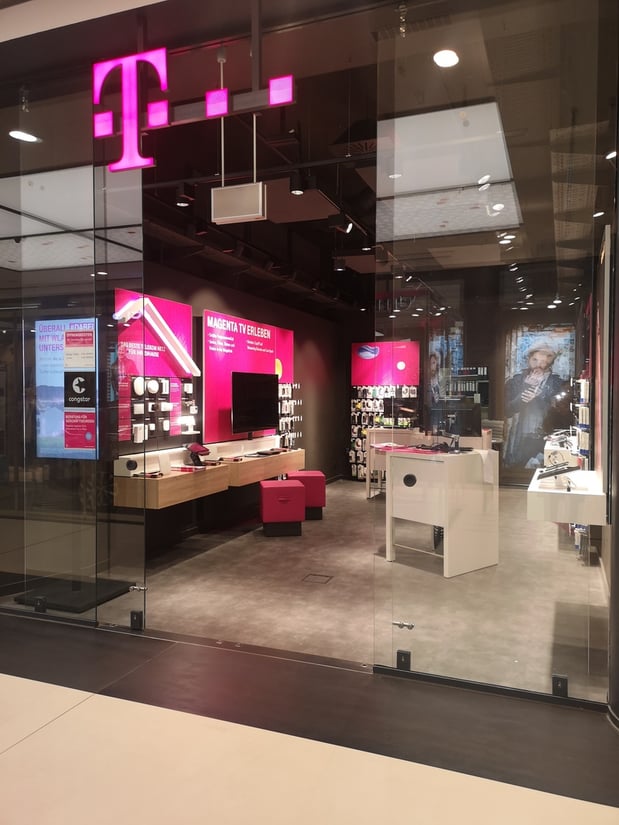 Store photo