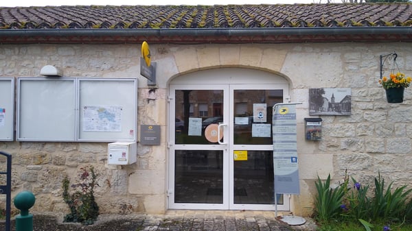 Photo du point La Poste Agence Communale MAUROUX Mairie