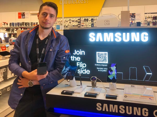 Dylan fait parti de la Team Boulanger Bourg-en-Bresse depuis mai 2022 !
Il est notre ambassadeur pour la marque SAMSUNG vous accompagne et conseille les clients en fonction de leurs besoins par la qualité de sa relation et par ses conseils d’usage. Ses Forces, la micro informatique et la téléphonie.