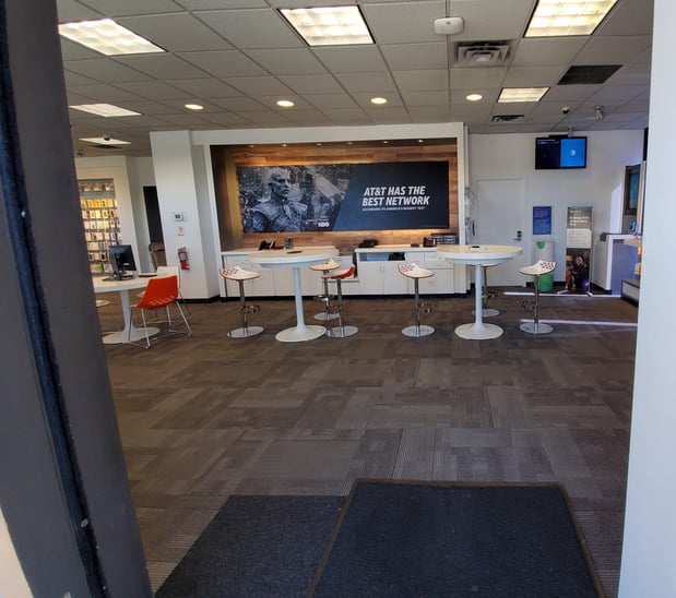 Deer Park Town Center iPhone 13 Pro Max, iPhone 12 deals North