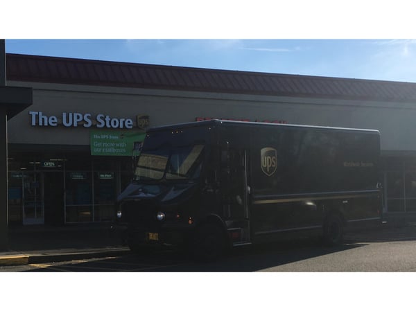 Fachada de The UPS Store Eugene