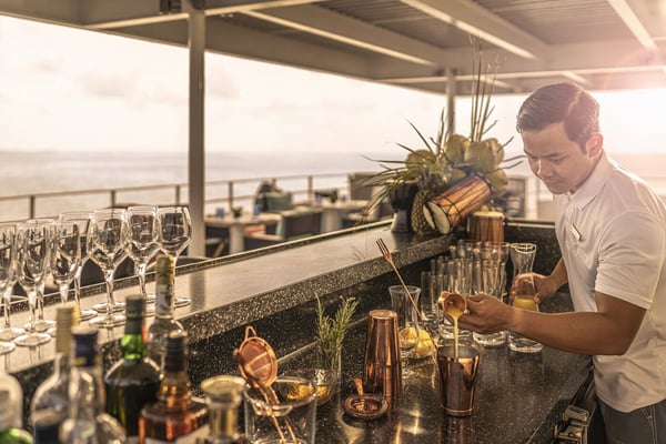 船内バーのイメージ