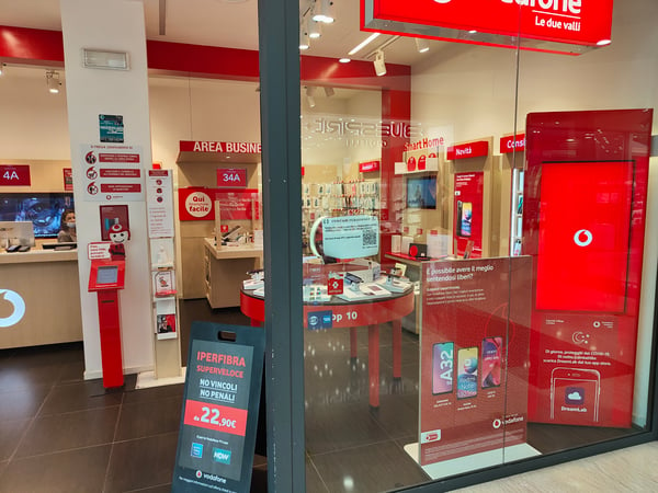 Vodafone Store | Le Due Valli