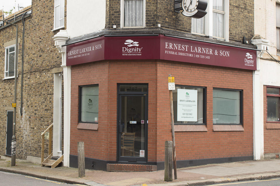 Ernest Larner Funeral Directors Branch Battersea & Clapham Junction