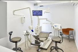 Salle de consultation cabinet dentaire Milos Tomic