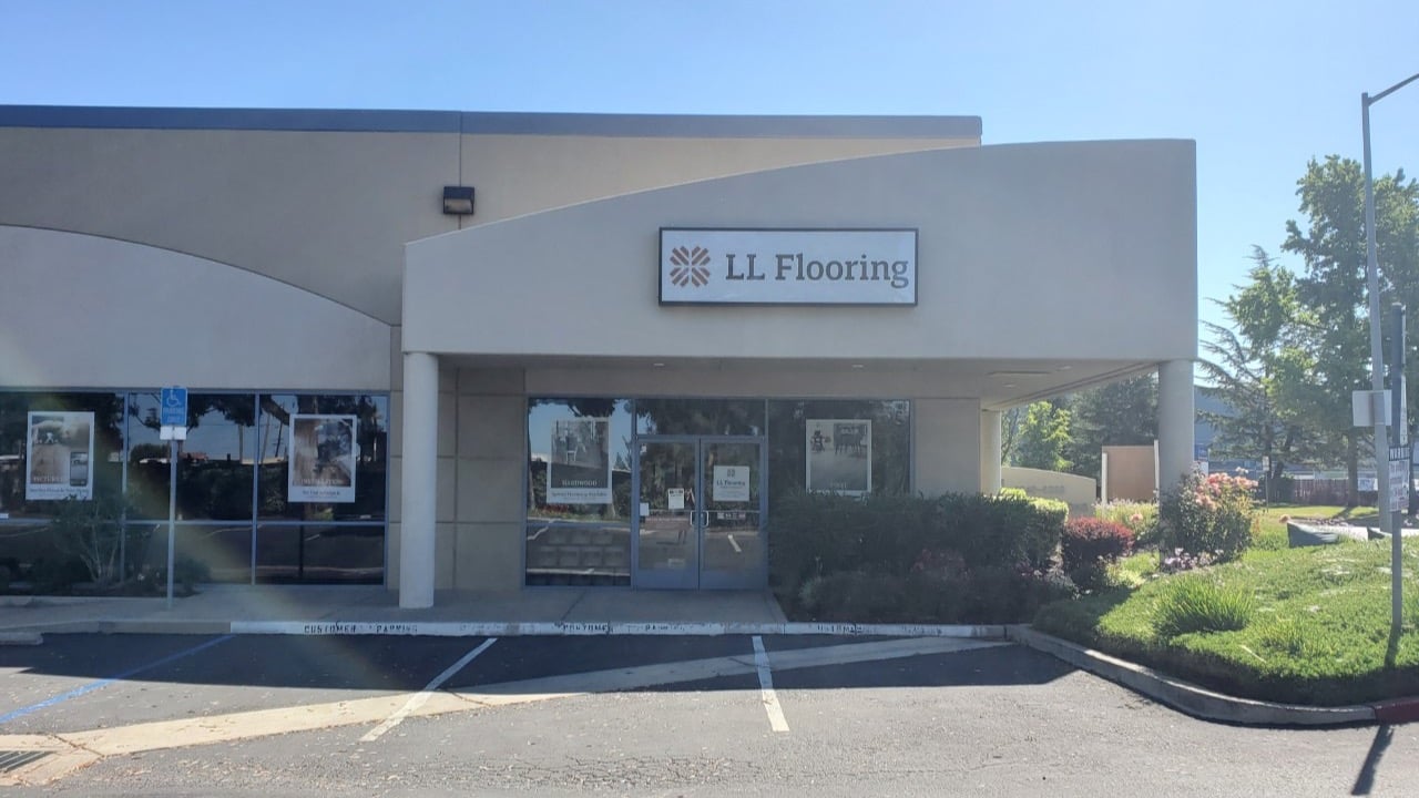 LL Flooring #1247 Livermore | 6242 Preston Avenue | Storefront