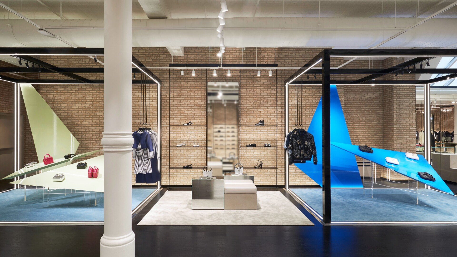 Louis Vuitton New York Saks Men's store, United States